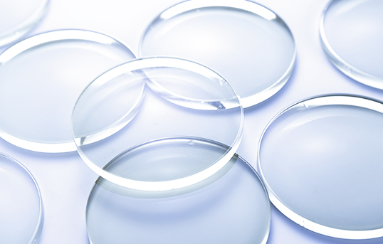 Fifth Article: Why Are Contact Lenses Not Suitable for Long-Term Wear? Choose Eyeglass Frames for Better Health