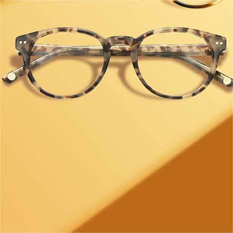 Reinventing the classic, tortoiseshell fashion, guarding the vision every moment